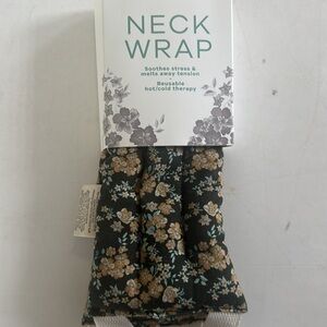 COPY - COPY - Georgia Line Neck Wrap - Hot & Cold Therapy - Stress Relief - NEW